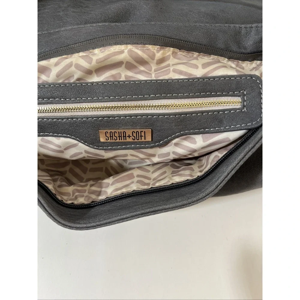 VTG Sasha + Sofi Gray  Faux Leather Large Shoulder Bag
